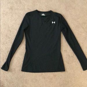 Long sleeve under armor shirt